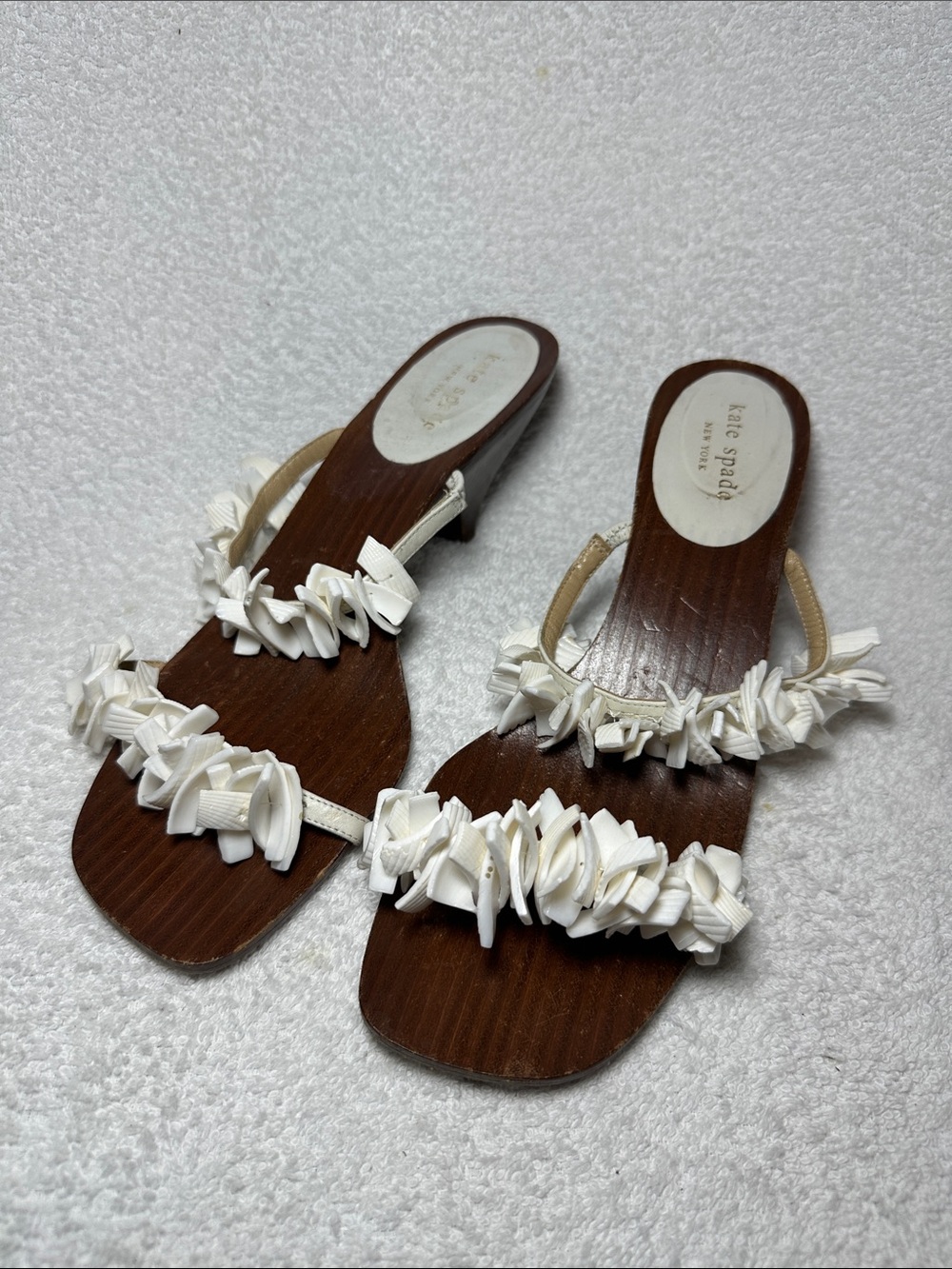Kate Spade Shell Summer sandals. 8